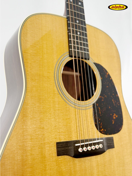 Martin D-28 Standard Series, Natural, w/case