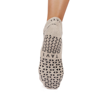 Savvy - Grip Socks in Shitake Heather Savvy - Grip Socks in Shitake Heather