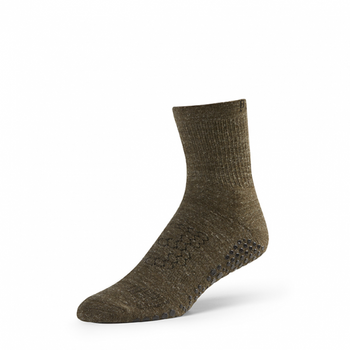 Base 33 Crew Grip Socks In Olive