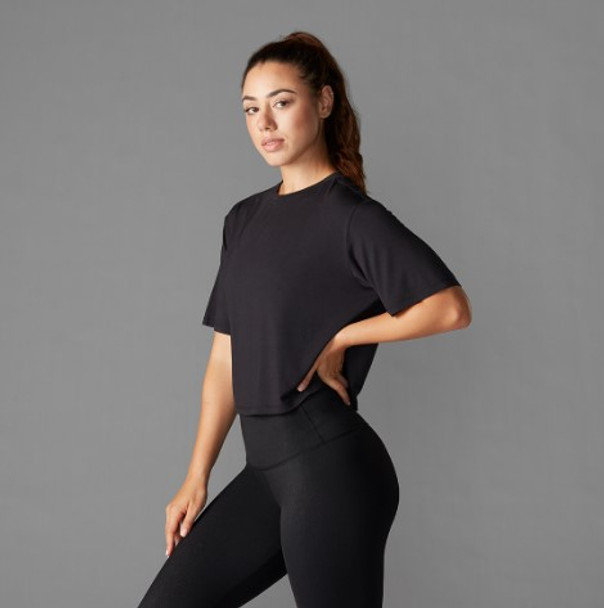 Tavi Apparel Crop Tee In Ebony