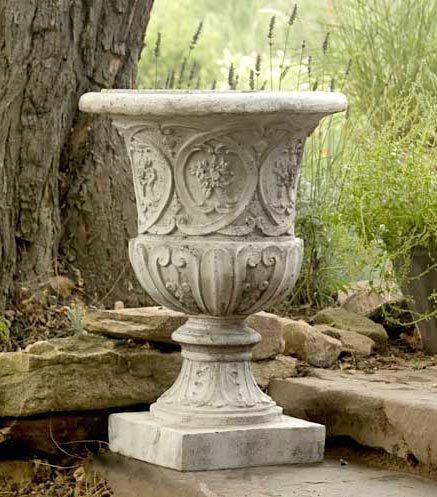 Urns, Pots & Pedestals