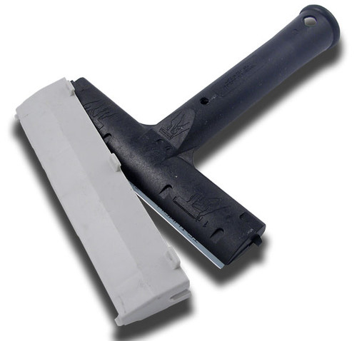 6" Scraper - Triumph Black w/Blade Cover