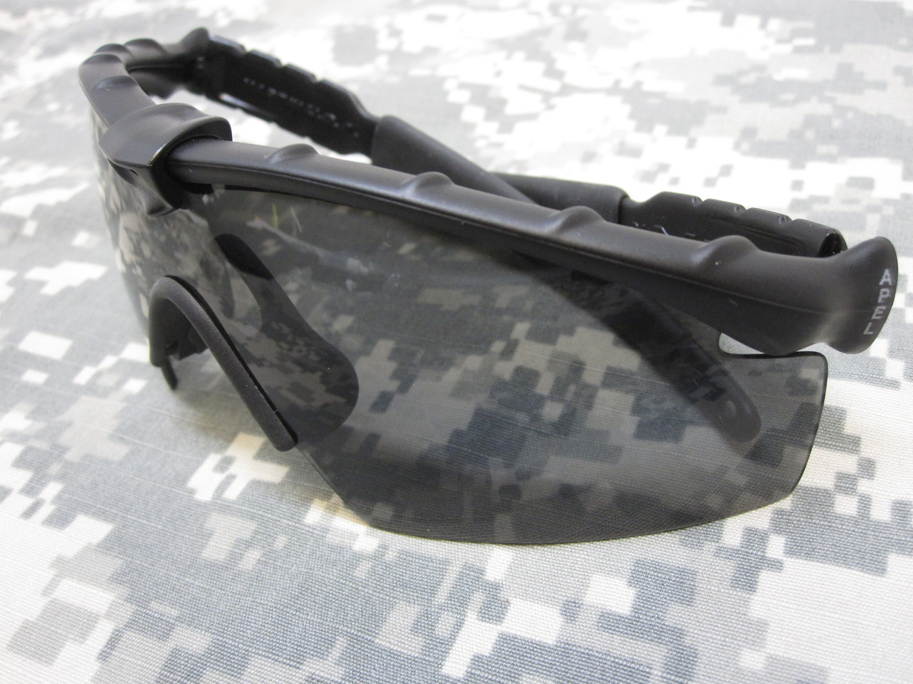 oakley military