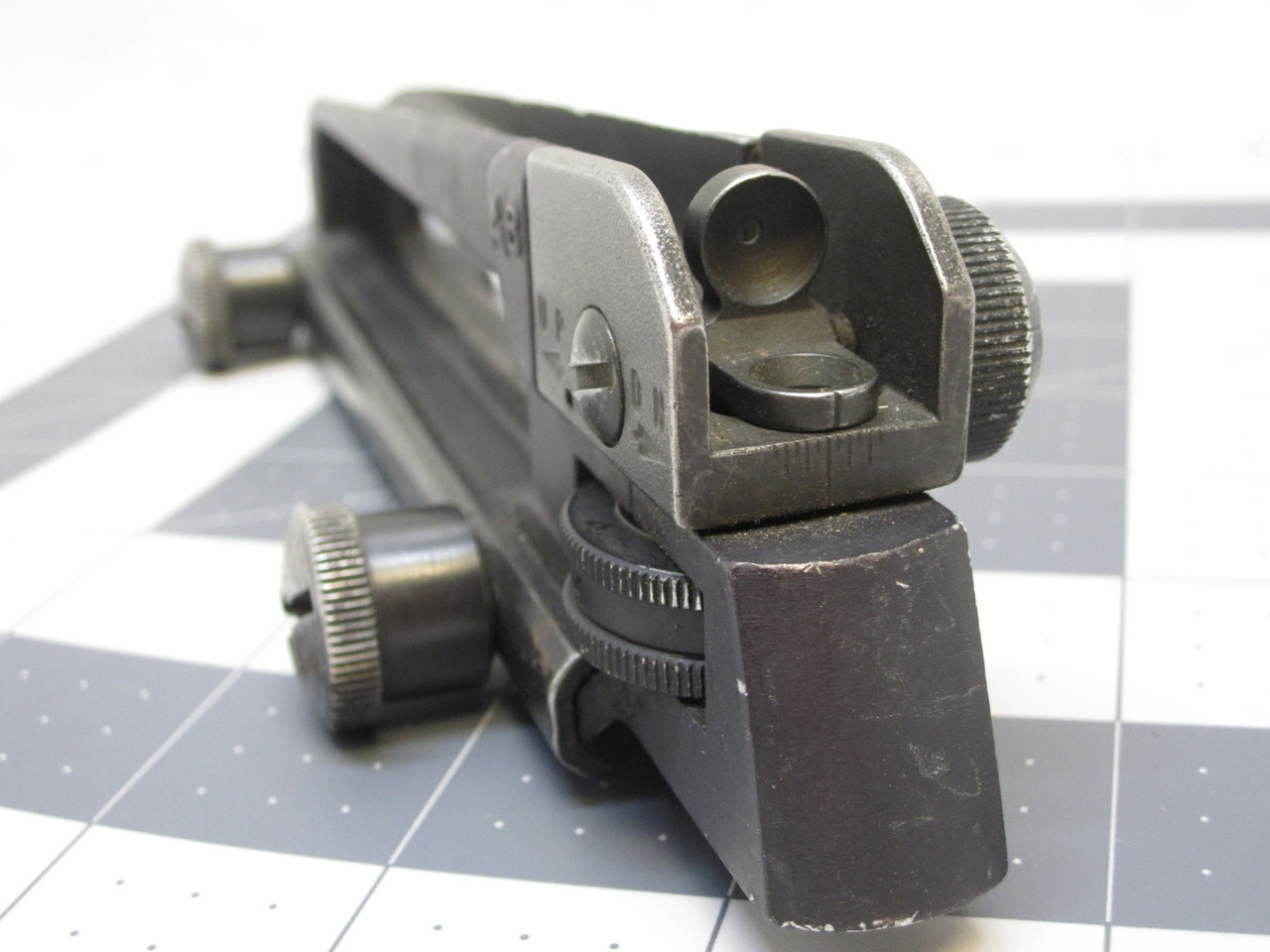 a2 carry handle rear sight