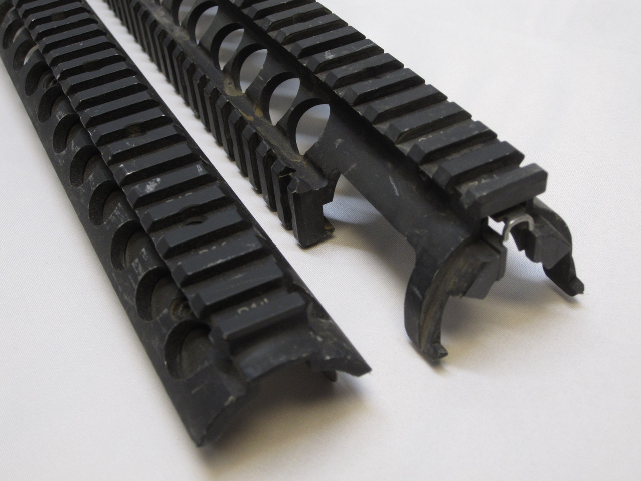 USED KNIGHTS ARMAMENT COMPANY RAIL ADAPTER SYSTEM KAC RAIL LONG