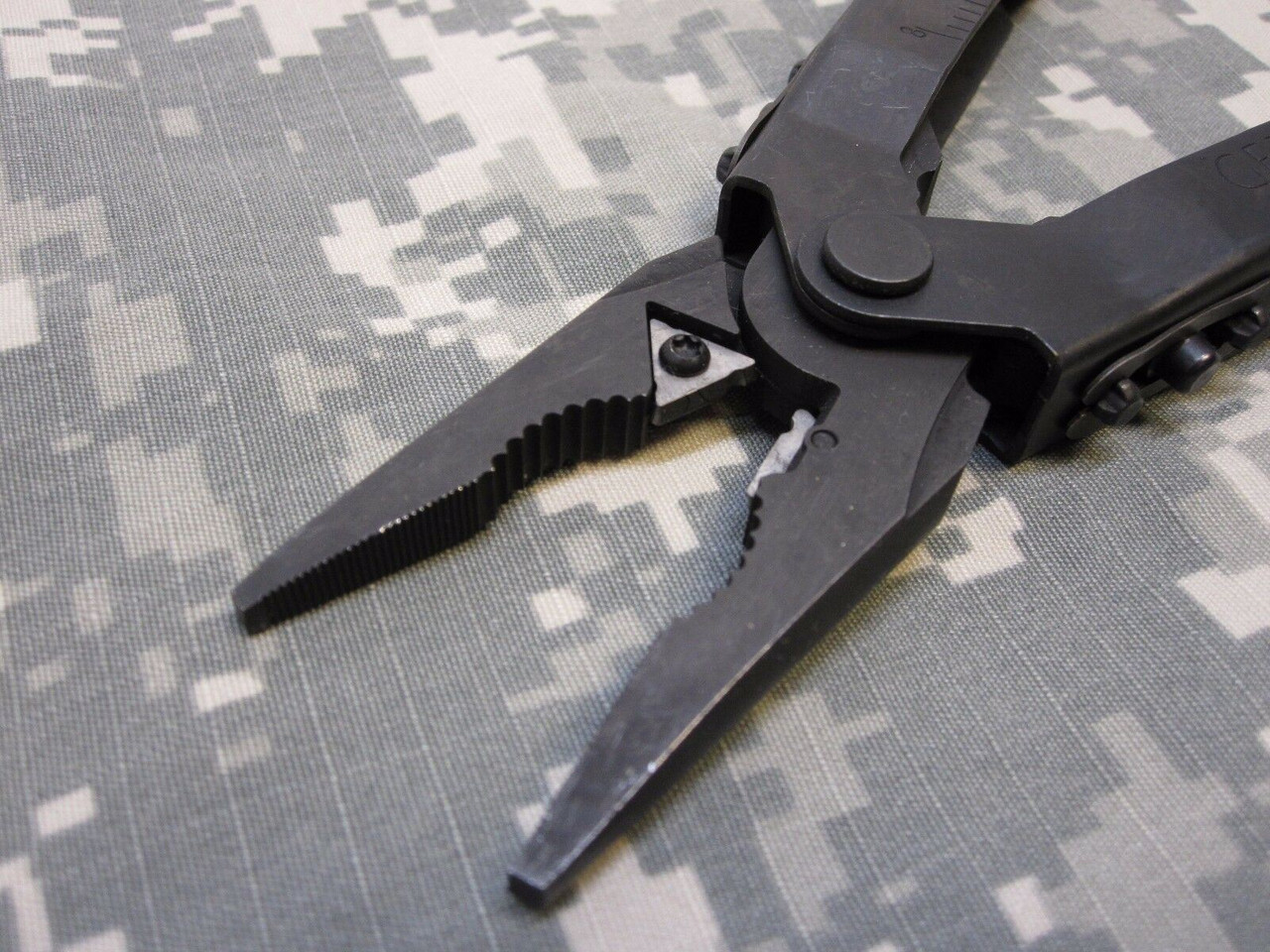 GERBER MP600 NEEDLE NOSE PLIERS