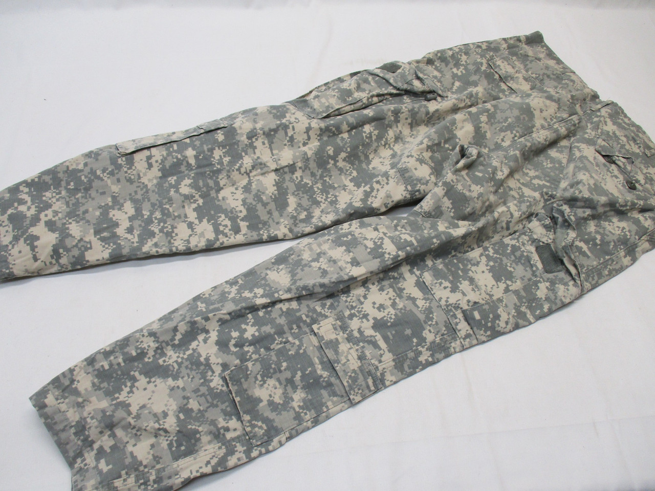 ACU Pants/Trousers Medium Regular USGI Digital Camo Cotton/Nylon Ripstop  Army – IBVET