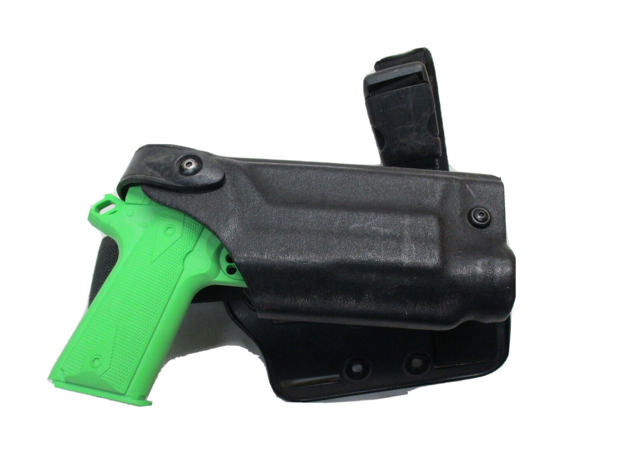 Connecting safariland holster to drop leg platform do I need to