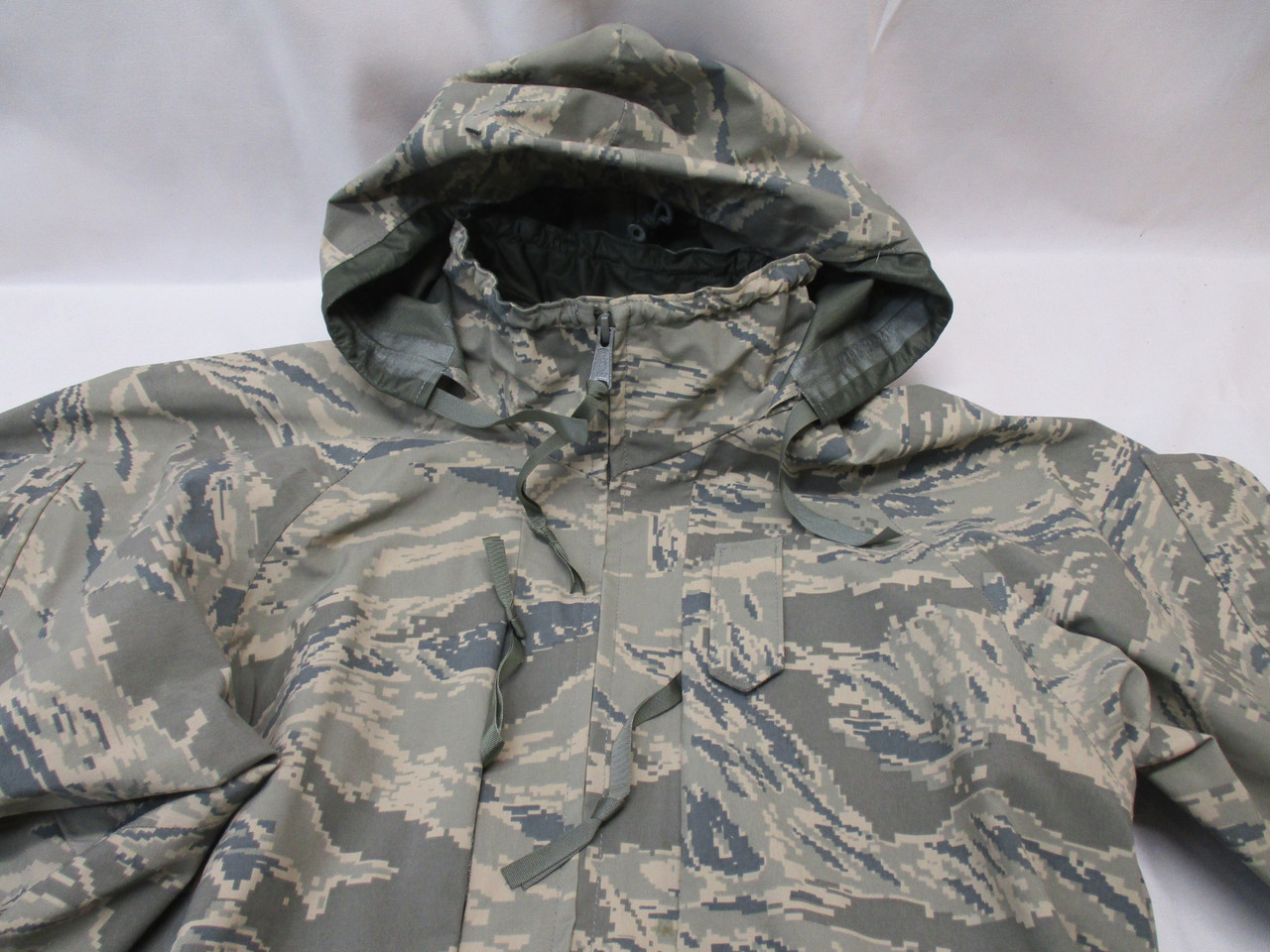 USAF JACKET APECS GORE-TEX COLD/WET WEATHER PARKA MEDIUM/LONG ABDU