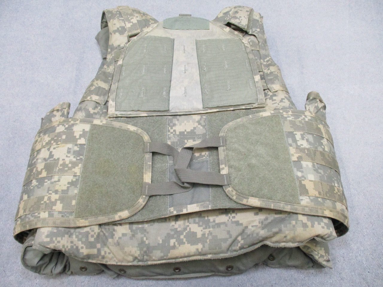 USGI IOTV Plate Carrier Vest ACU Digital w/ Soft Armor No Plates
