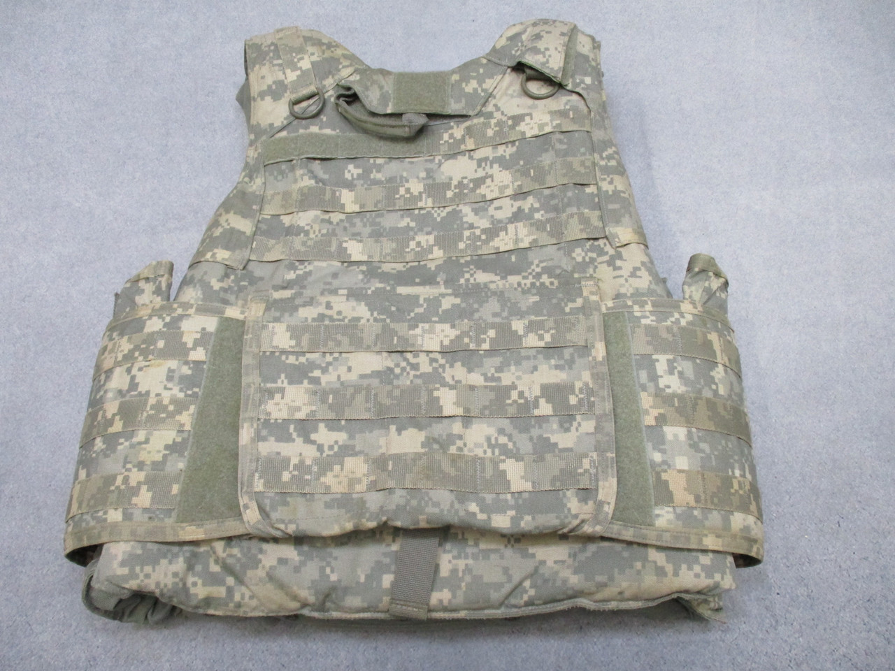 アメリカ軍ACU iotv USGI IOTV Plate Carrier Vest ACU Digital w/ Soft Armor No Plates