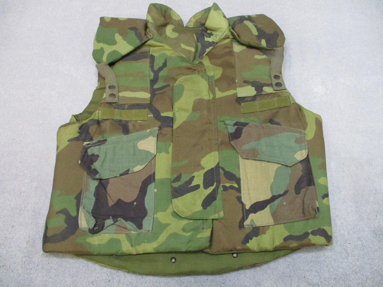 Woodland PASGT Fragmentation Protective Vest Body Armor Medium