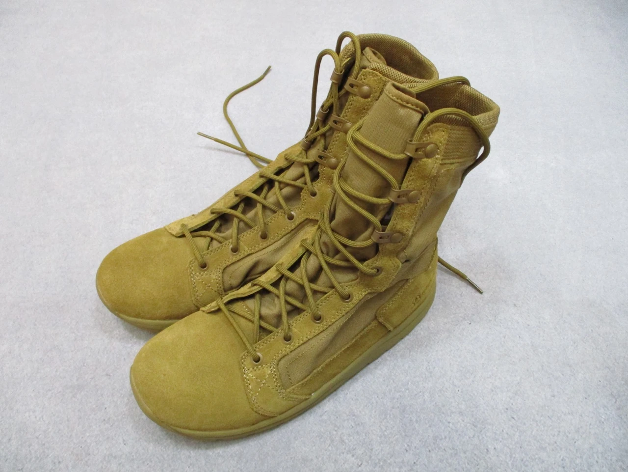 Danner Tachyon 8 Coyote Military Tactical Boots Mens 7.5 D Tan 50136 Lightweight Danner Tachyon 8 main image 3