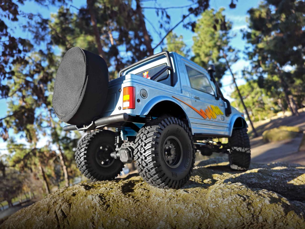 Enduro Bushido+ Trail Truck RTR Blue - Associated Electrics
