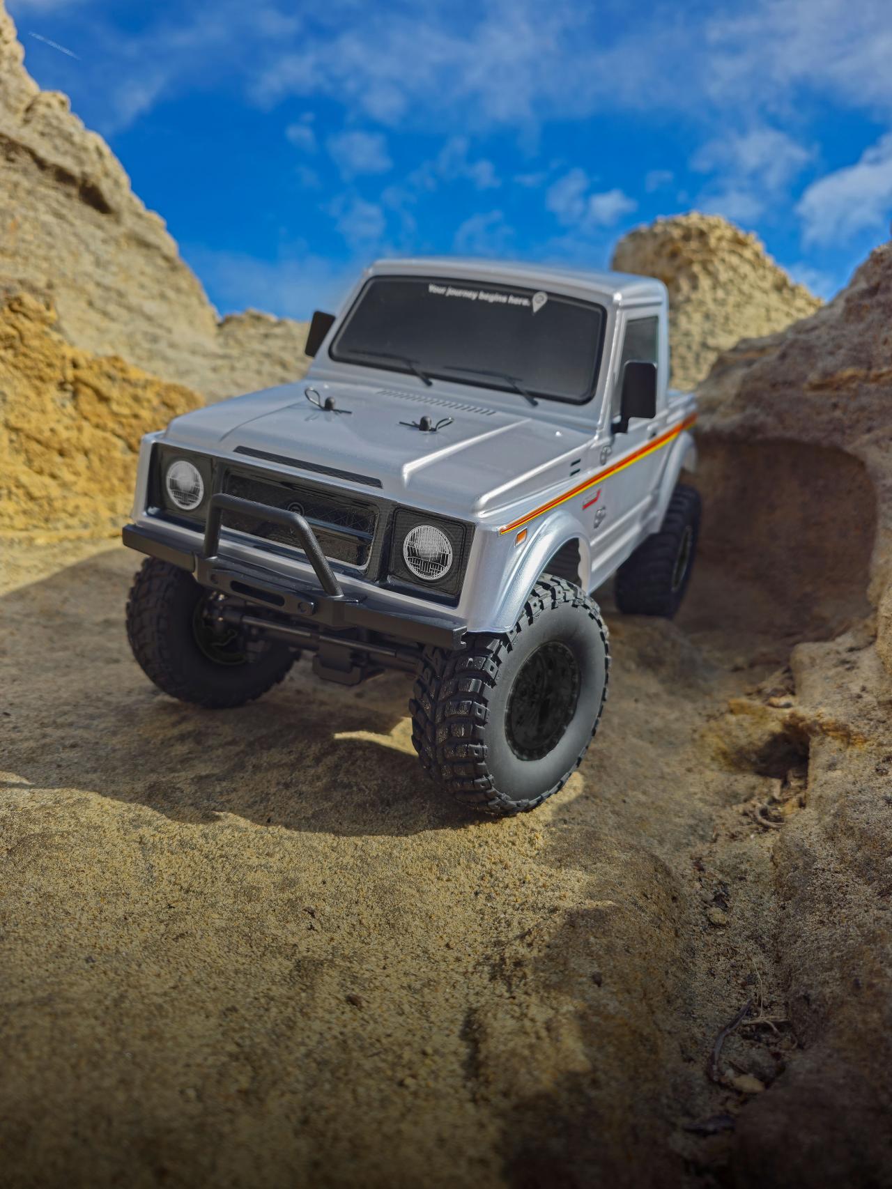 Enduro12 Trail Truck, Bushido RTR - Associated Electrics