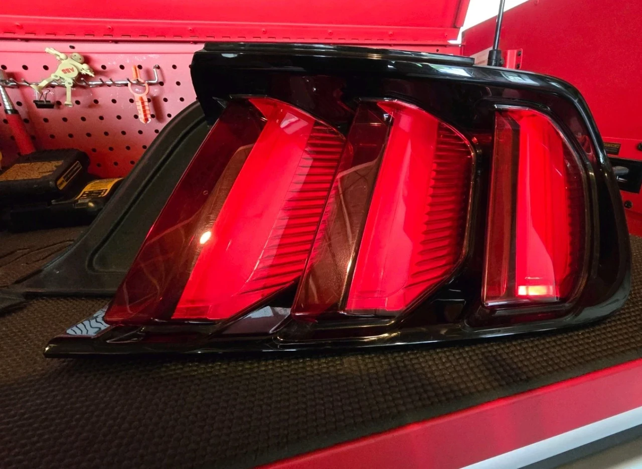 2015-2023 Mustang S550 Tail lights *OEM FORD USED*