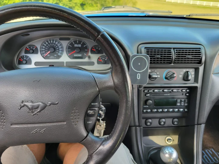 94-04 Mustang SN95 Dash Mounting Bracket by Modern Rides Design