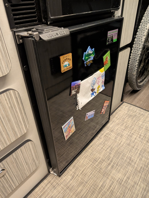 Gloss Black Magnetic Fridge Front for Nova Kool R3000