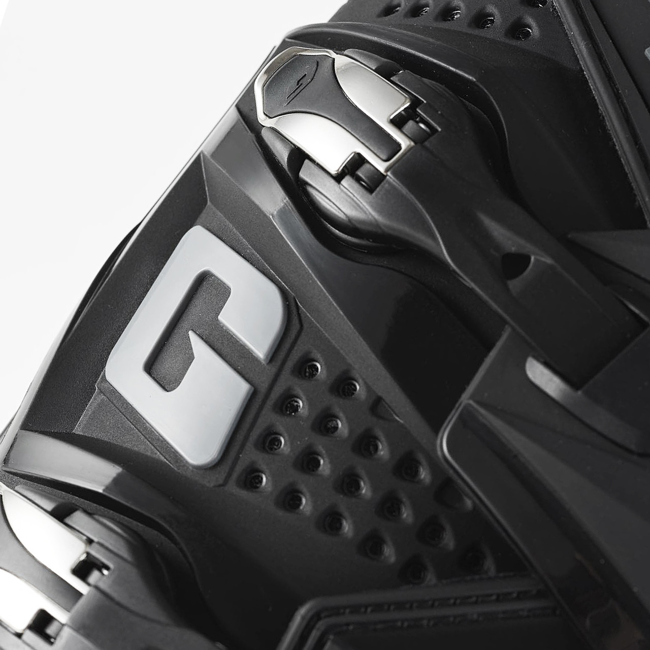 SG12 BLACK - GAERNE