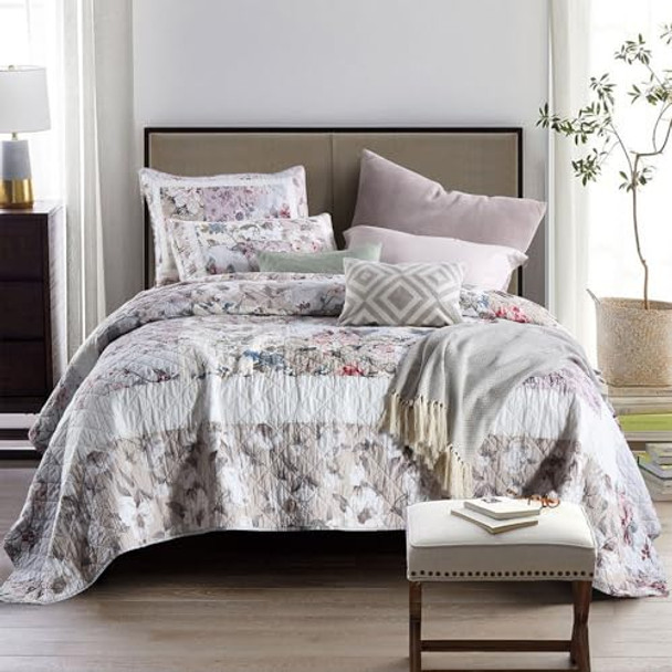 Elegant White Floral Patchwork