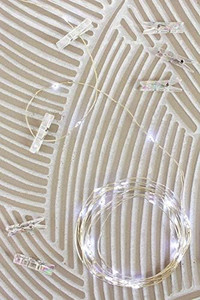 36 LED White Iridescent Photo Clip Lights 16.5' (Requires 3 AAA batteries)