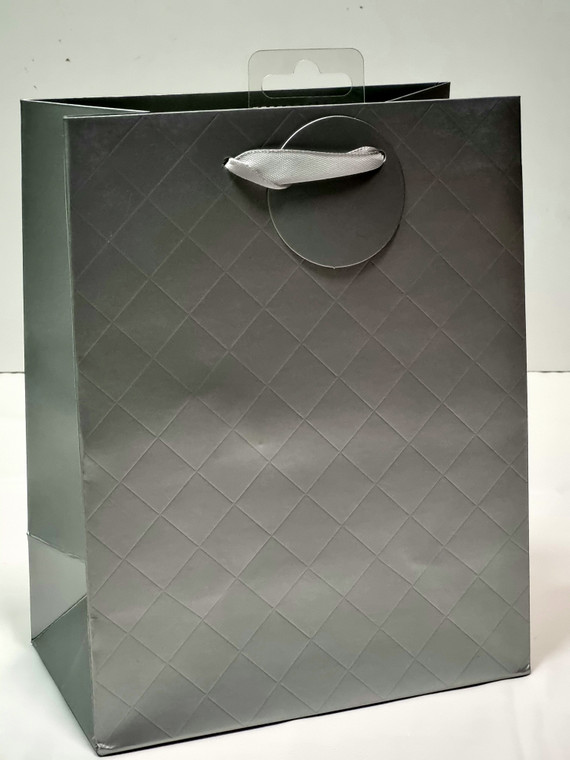 Fsc Mix Bag Quilted Emboss Silver Medium 1pc 23cm