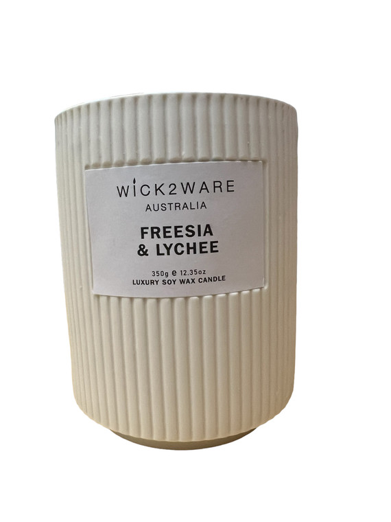 Scented Candle Soy Jar 350g Freesia Lyche