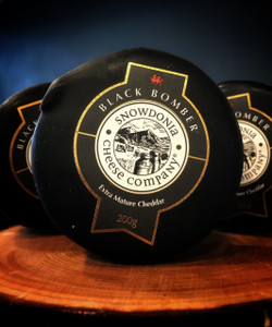 SNOWDONIA CHEESE COMPANY TRUCKLE- LITTLE BLACK BOMBER. 7 OZ
