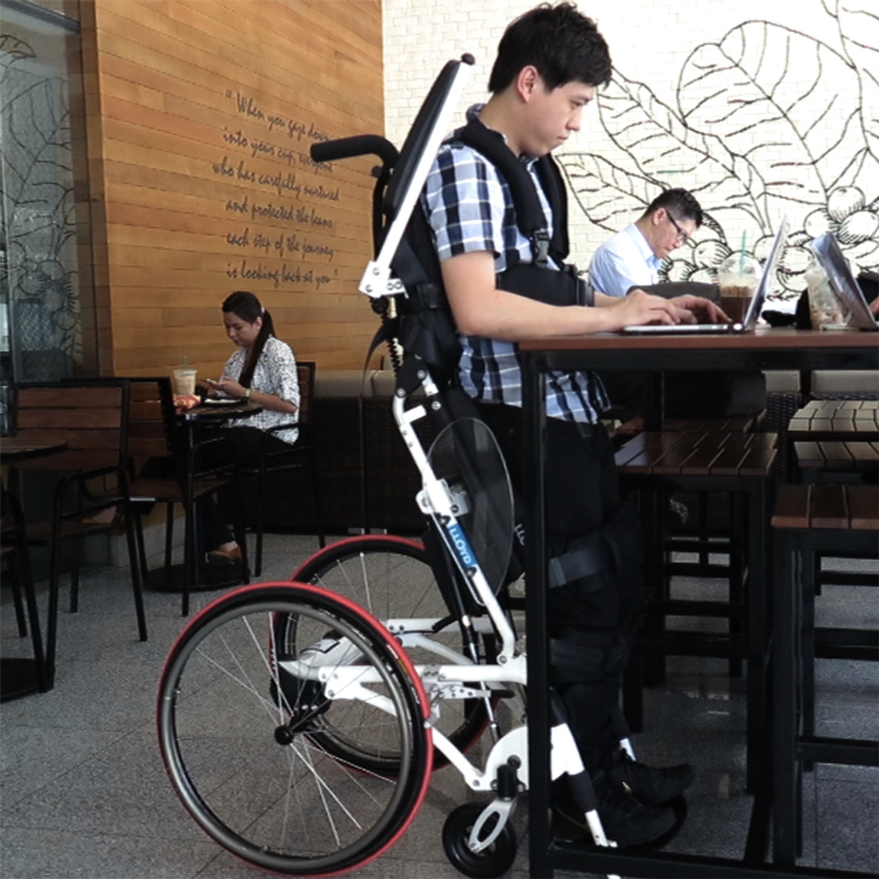 エケスチェア2 Pegasus II Standing Wheelchair | Pegasus II Semi-Powered