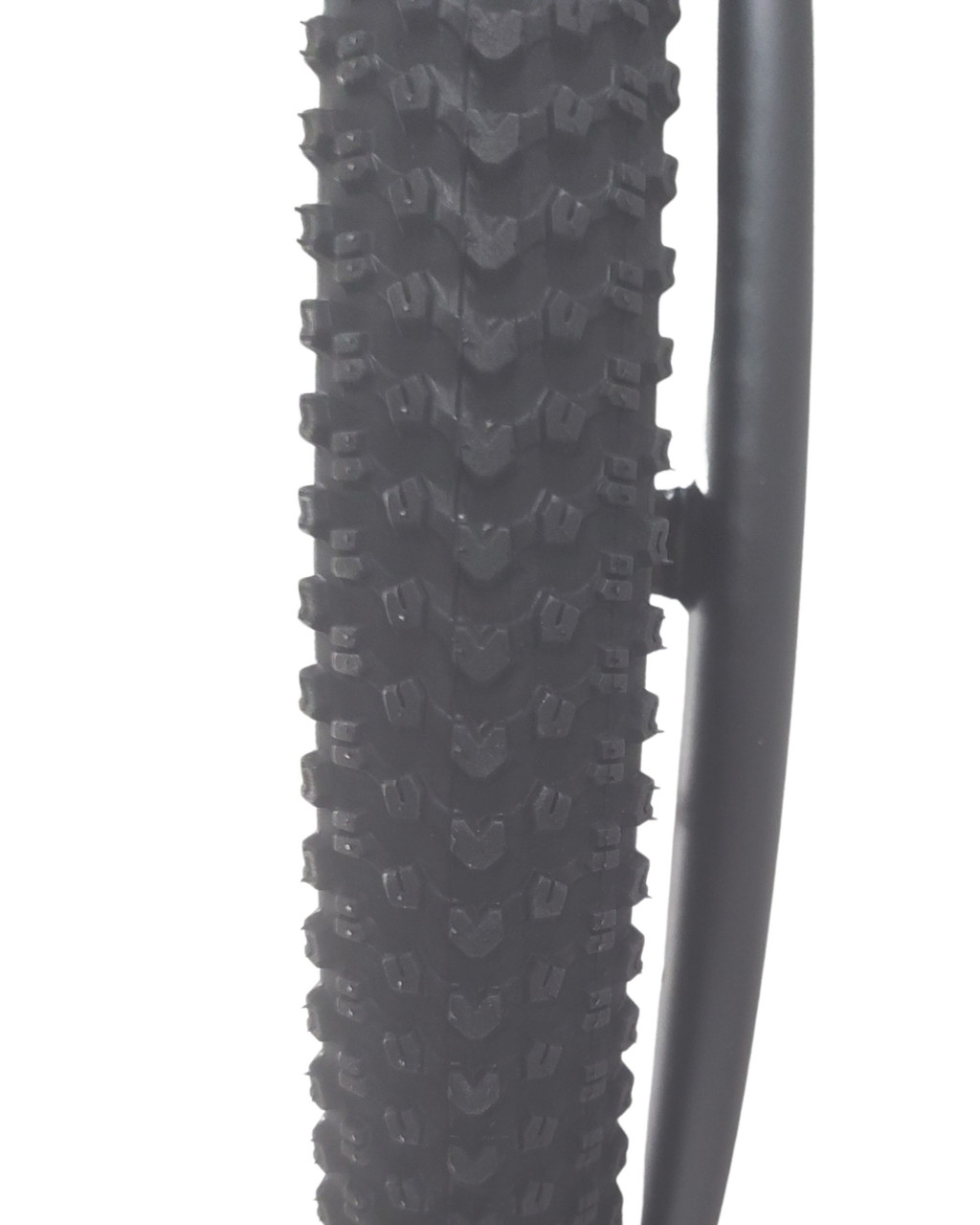 Sumo_Wheelchair_Knobby_Tires_Tread