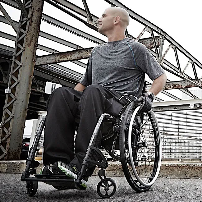 VELOCE Carbon Folding Wheelchair Usage