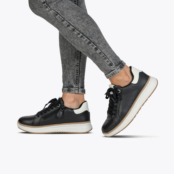 Adaptive Women's Black Leather BILLY Comfort Luxe 