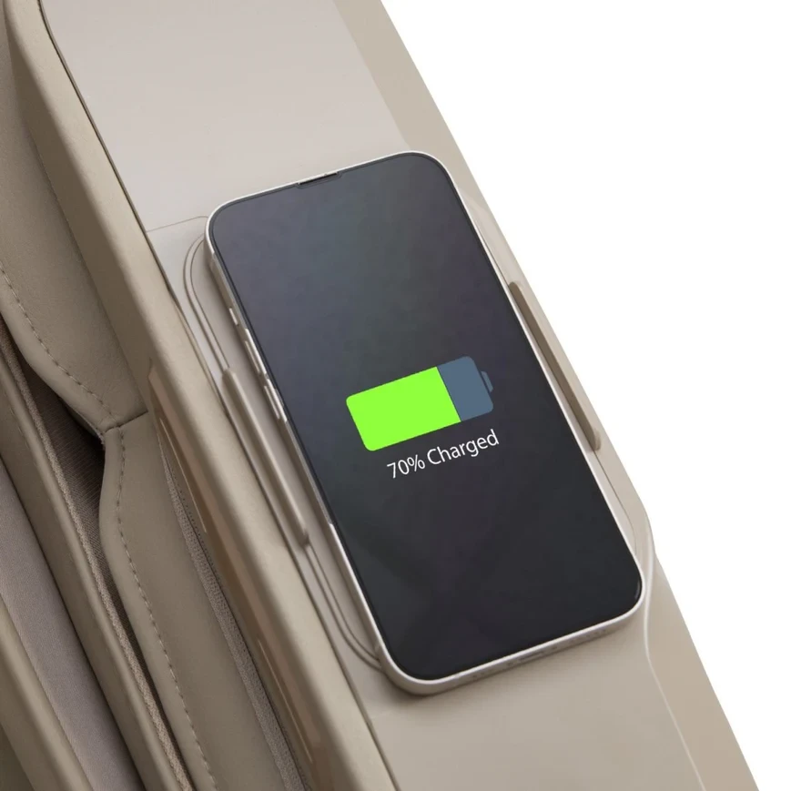 Maestro LE 2.0 Massage Chair Phone Charging