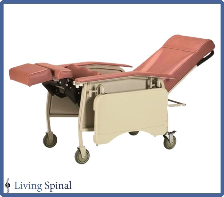invacare-recliner-deluxe3position-web-product-full-recline-position-living-spinal.jpg