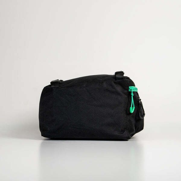 living-spinal-adaptdefy-bag-rigid-side-lrg.jpg