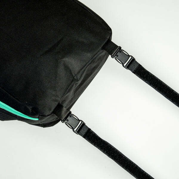 living-spinal-adaptdefy-bag-straps-detail-jpg.jpg