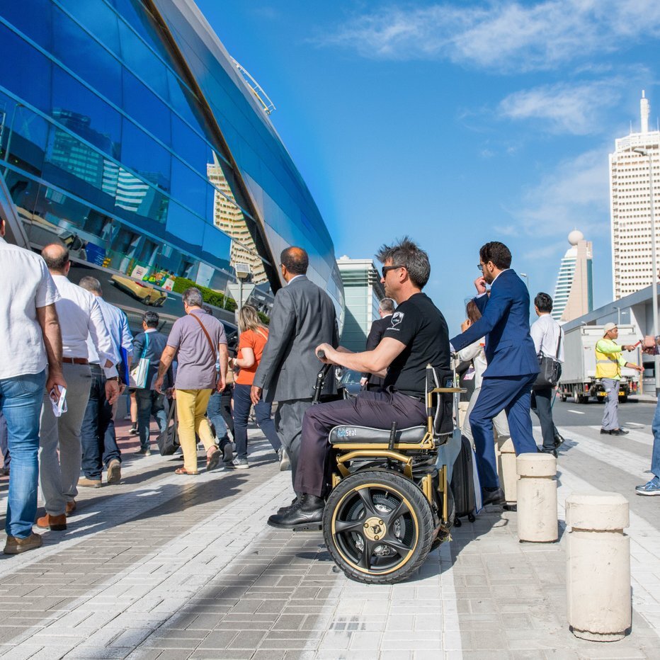 living-spinal-addseat-3-of-4-n-serialized1.jpg living-spinal-addseat-3-of-4-n-serialized1.jpg