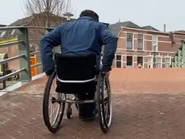 living-spinal-dezziv-use-on-street-hill.jpg living-spinal-dezziv-use-on-street-hill.jpg