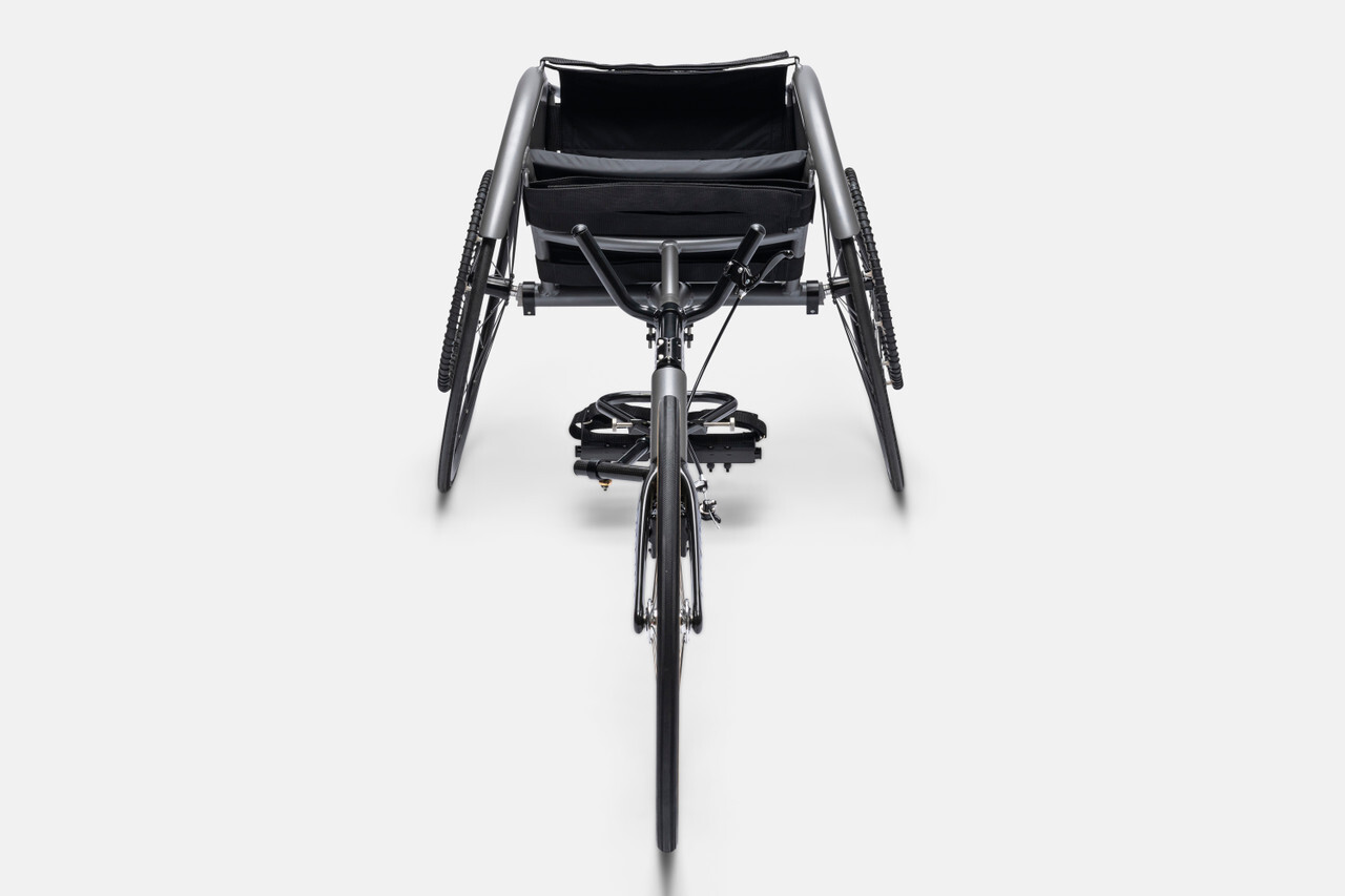 living-spinal-eliminator-osr-racing-wheelchair-i-cage-front-view.jpg