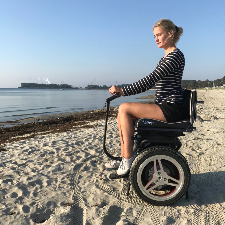 living-spinal-img-4472.jpg3-serialized1.jpg living-spinal-img-4472.jpg3-serialized1.jpg