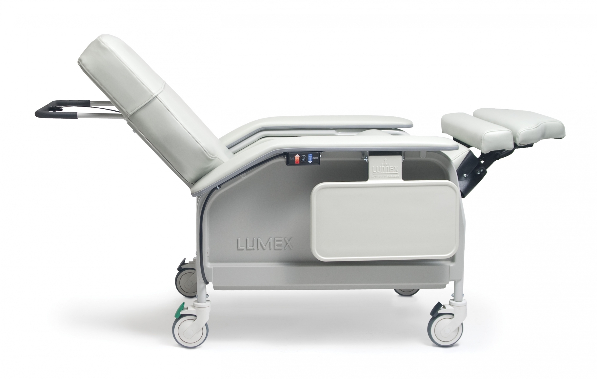 living-spinal-lumex-extra-wide-clinical-care-recliner-4041-2000.jpg living-spinal-lumex-extra-wide-clinical-care-recliner-4041-2000.jpg