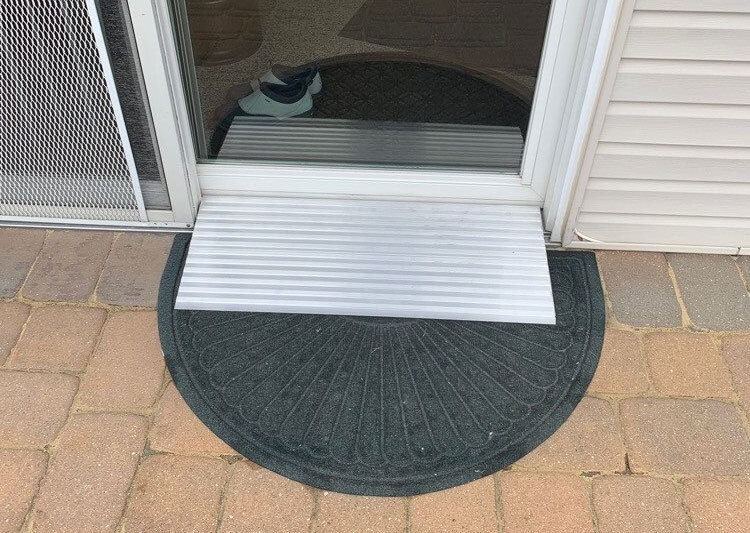 living-spinal-sos-group-journey-series-door-threshold-ramp-doorstep.jpg