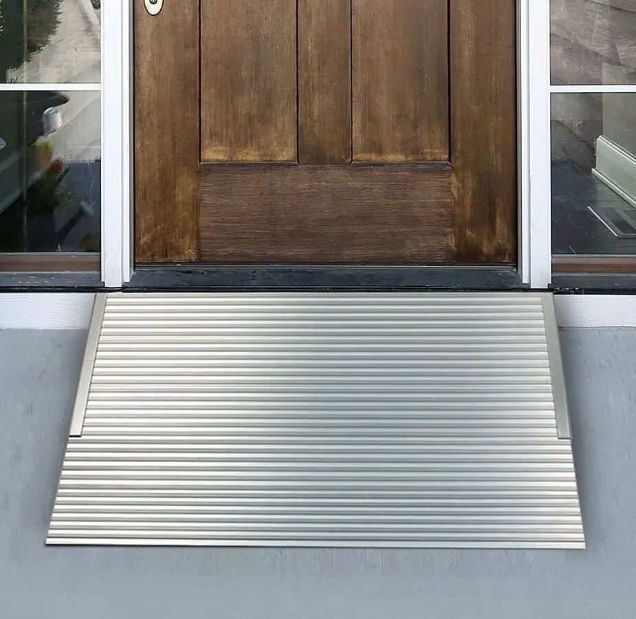 living-spinal-sos-group-journey-series-small-handicap-threshold-ramp-doorstep.jpg