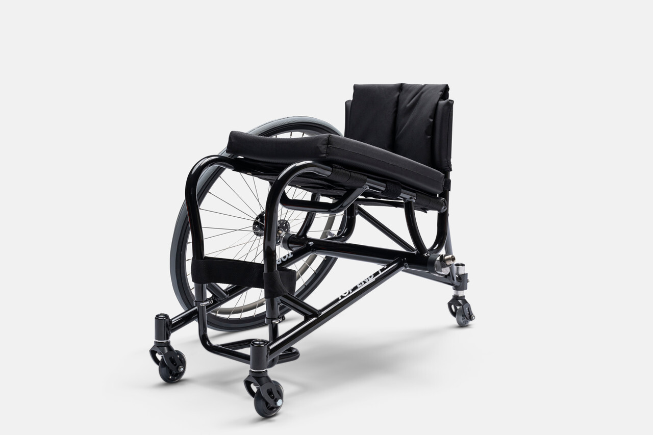living-spinal-ultimate-pickleball-chair-small-wheels.jpg living-spinal-ultimate-pickleball-chair-small-wheels.jpg