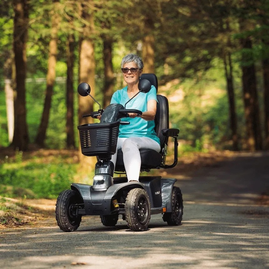 Mobility experts ready to help you find the right bariatric scooter