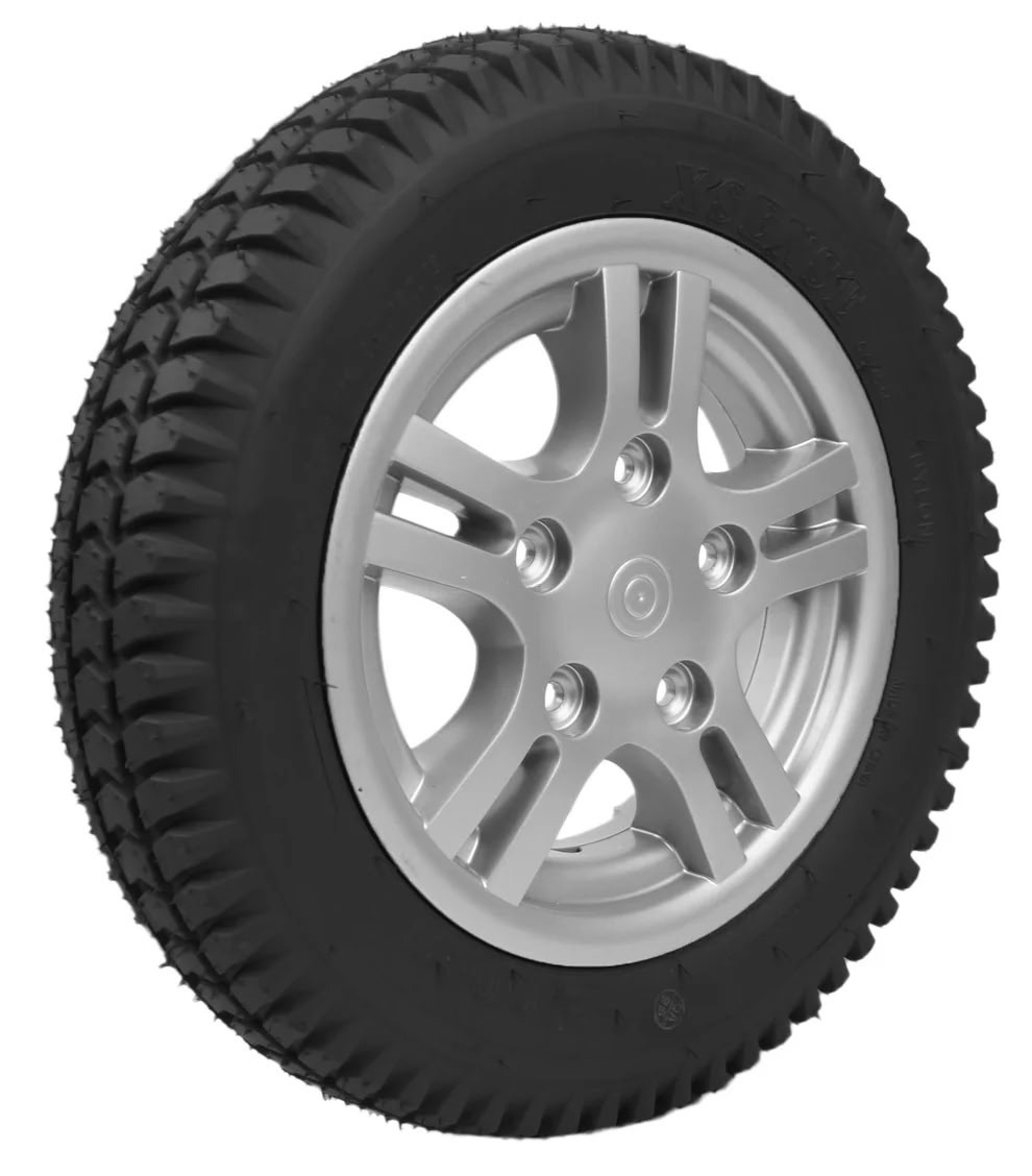 Black tread, silver hub finish