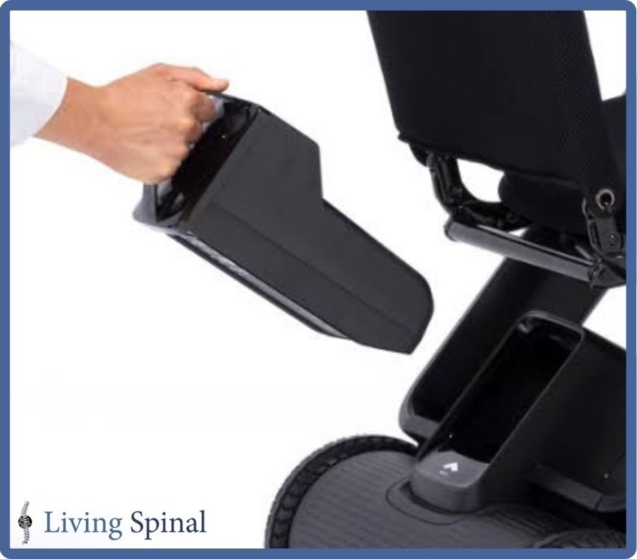 whill-modelr-spare-battery-web-when-in-use-living-spinal.jpeg whill-modelr-spare-battery-web-when-in-use-living-spinal.jpeg