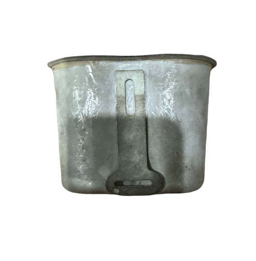Vintage Military Surplus WWII 1944 Canteen Set (Canteen, Cup & Cover) Vintage Military Surplus WWII 1944 Canteen Set (Canteen, Cup & Cover)