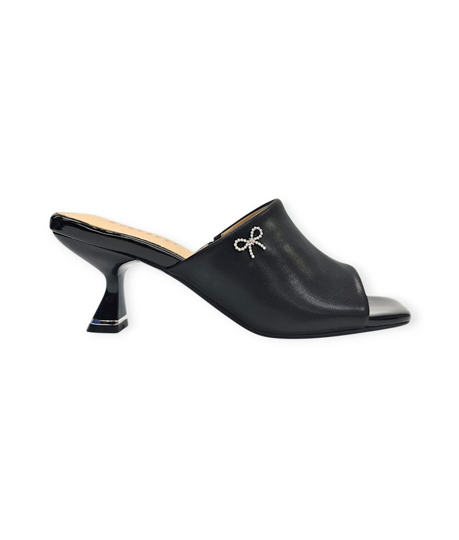 LADIES SANDALS E0225250