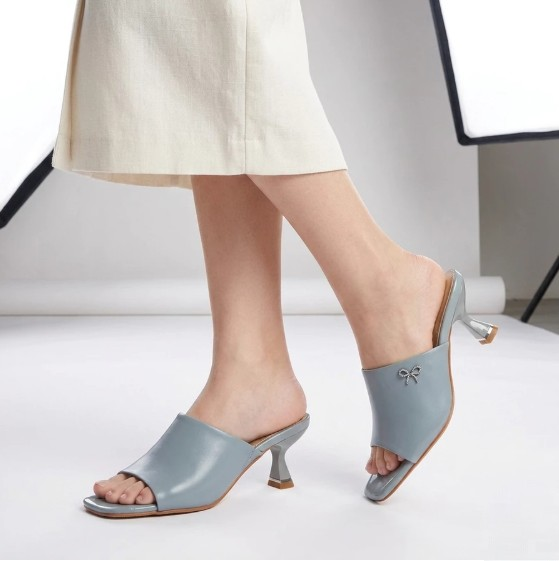 LADIES SANDALS E0225250